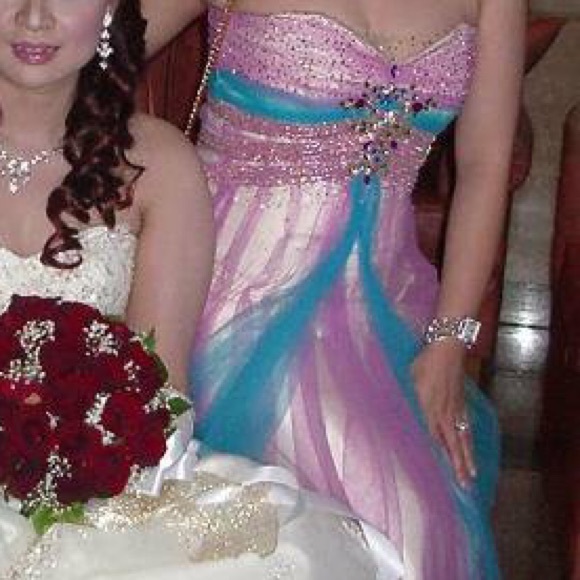 Evening / Prom / Party Gown - Picture 5 of 7